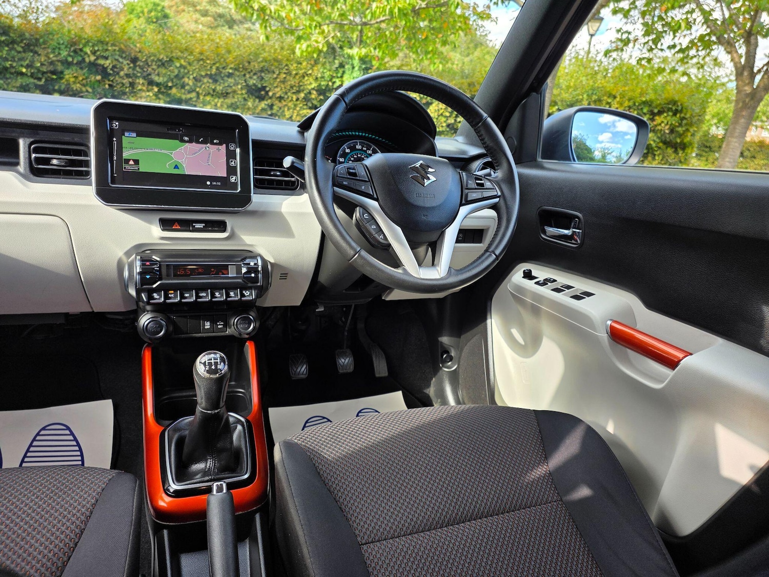 Used Suzuki Ignis for sale - 76701422: Photo 2