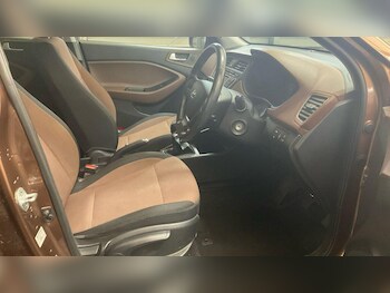 Used Hyundai i20 2015 for sale - 78504522: Photo