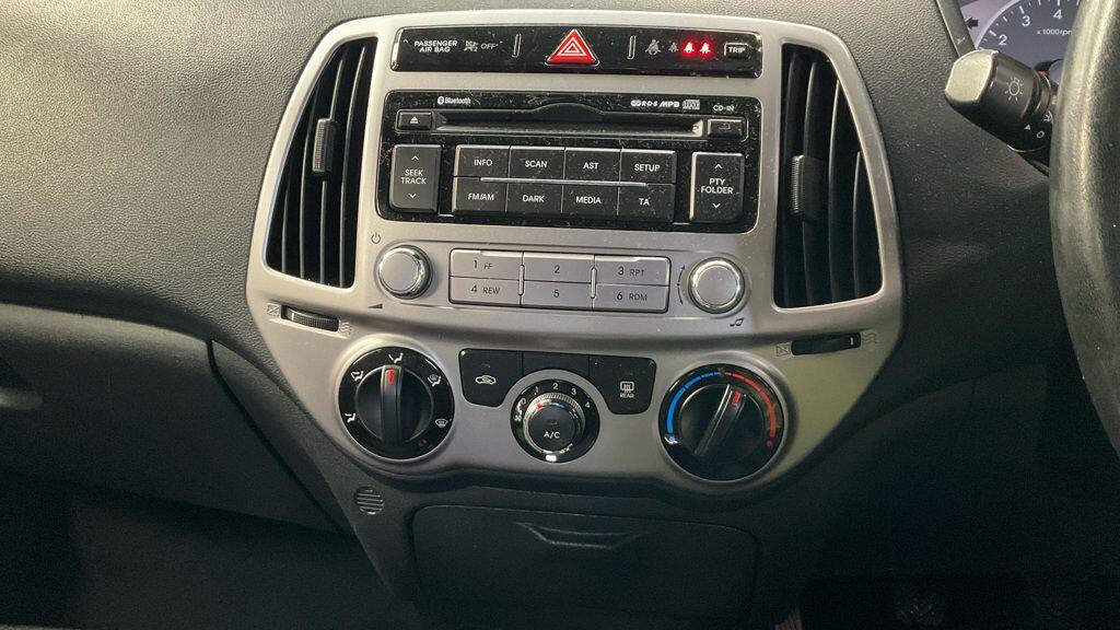 Used Hyundai i20 2014 for sale - 77424693: Photo 12