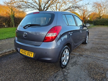 Used Hyundai i20 2010 for sale - 77015411: Photo