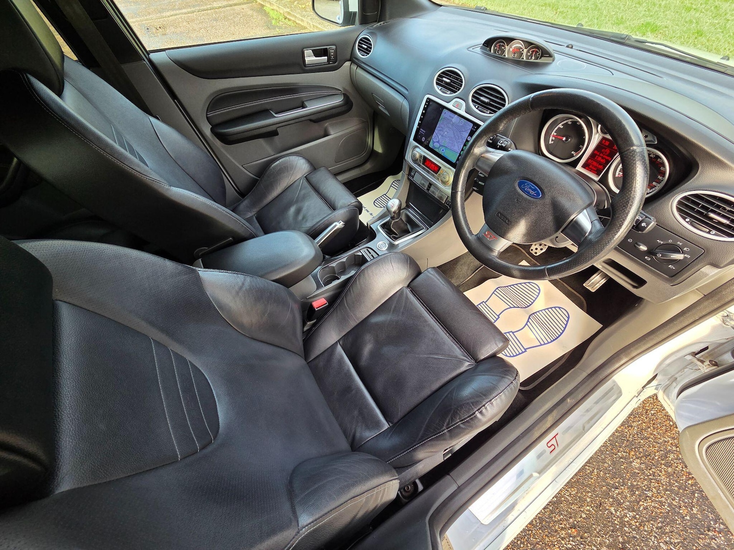 Used Ford Focus 2010 for sale - 77190649: Photo 18