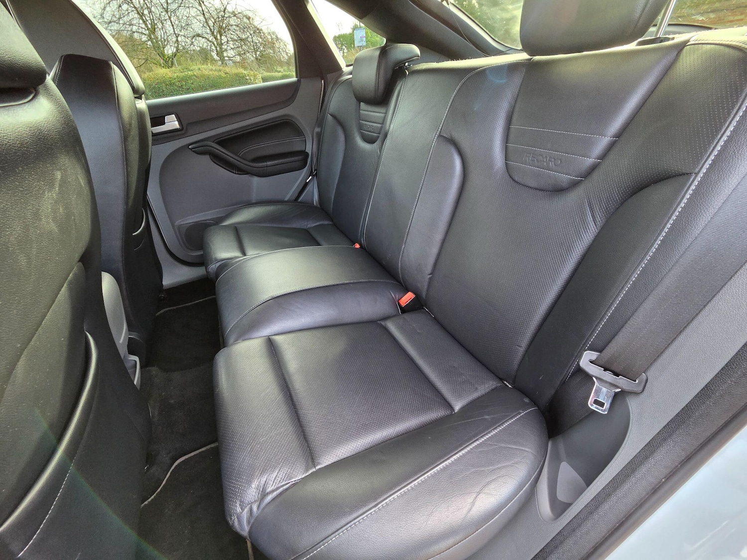 Used Ford Focus 2010 for sale - 77190649: Photo 27