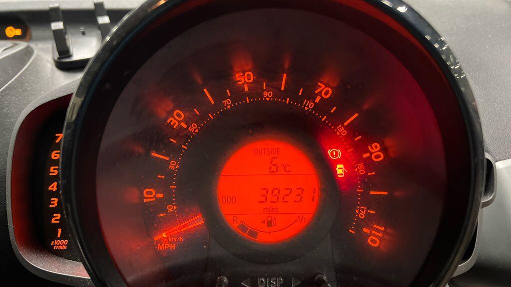 Used Toyota AYGO 2014 for sale - 77559398: Photo 12