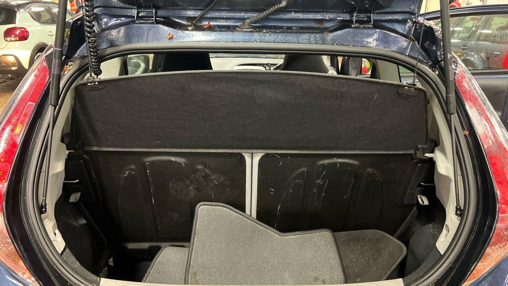 Used Toyota AYGO 2014 for sale - 77559398: Photo 9