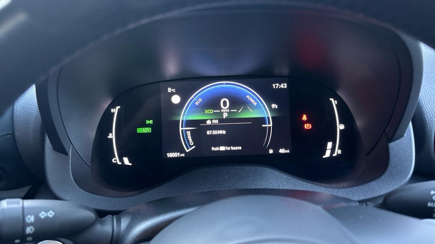 Used Toyota Yaris Cross 2024 for sale - 77916009: Photo 9