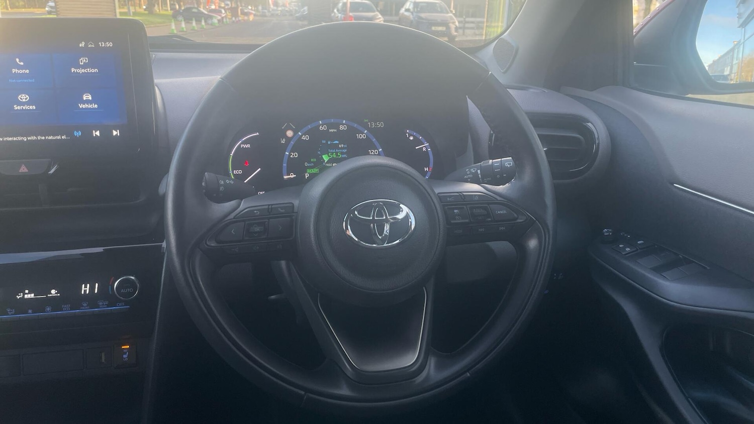 Used Toyota Yaris Cross 2023 for sale - 77104059: Photo 8