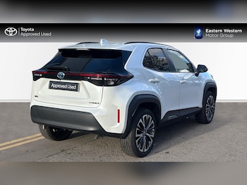 Used Toyota Yaris Cross 2023 for sale - 77010015: Photo