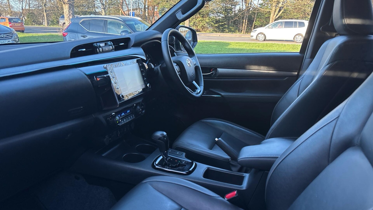 Used Toyota Hilux 2023 for sale - 77775080: Photo 10