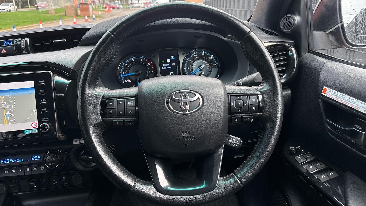 Used Toyota Hilux 2024 for sale - 77715294: Photo 6