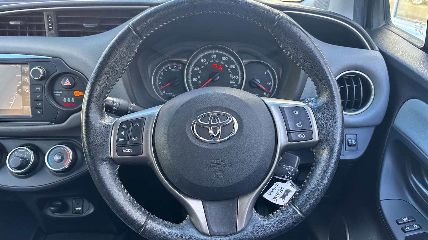 Used Toyota Yaris 2017 for sale - 76673621: Photo 8