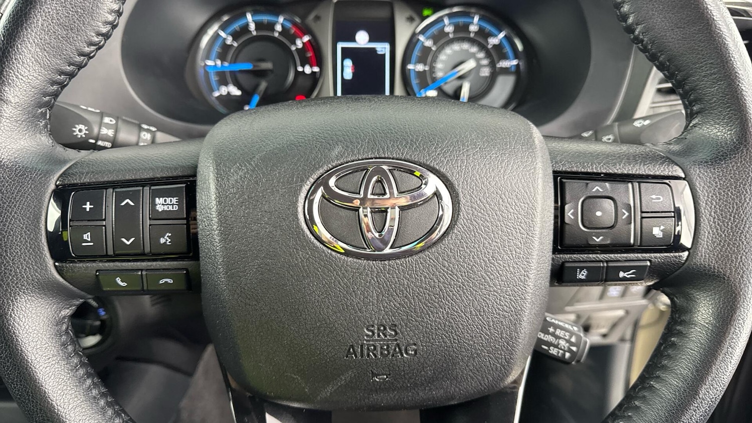 Used Toyota Hilux 2023 for sale - 77167966: Photo 8