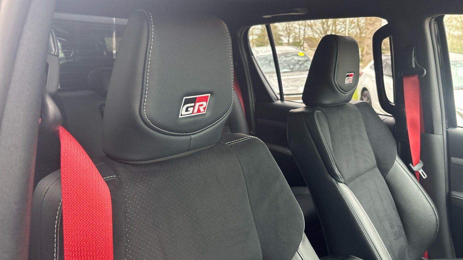 Used Toyota Hilux 2025 for sale - 78190206: Photo 9