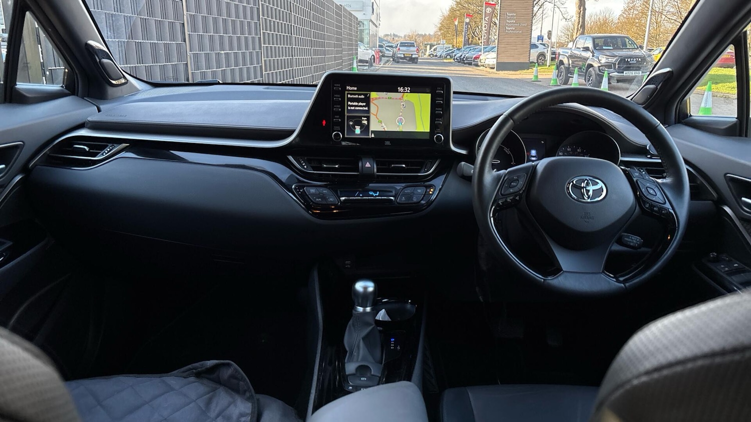 Used Toyota C-HR 2020 for sale - 77916024: Photo 5