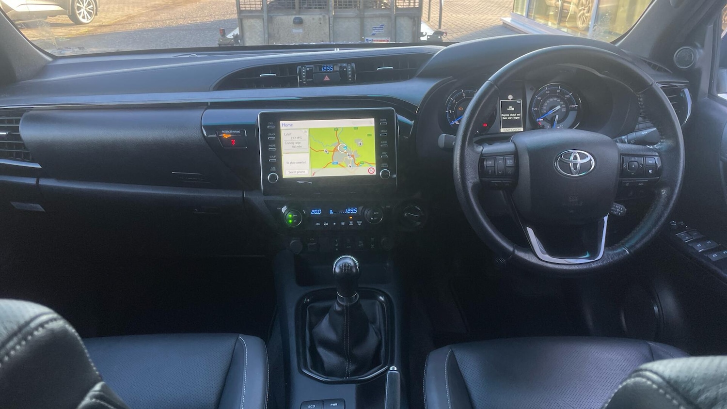 Used Toyota Hilux 2023 for sale - 77104048: Photo 5