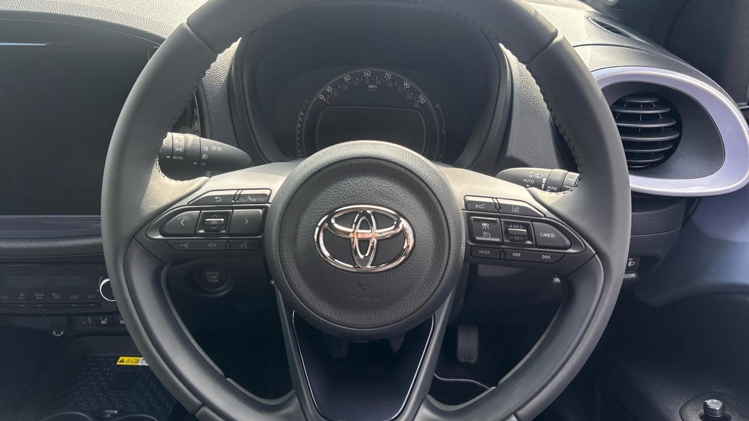 Used Toyota Aygo X 2025 for sale - 76679874: Photo 8