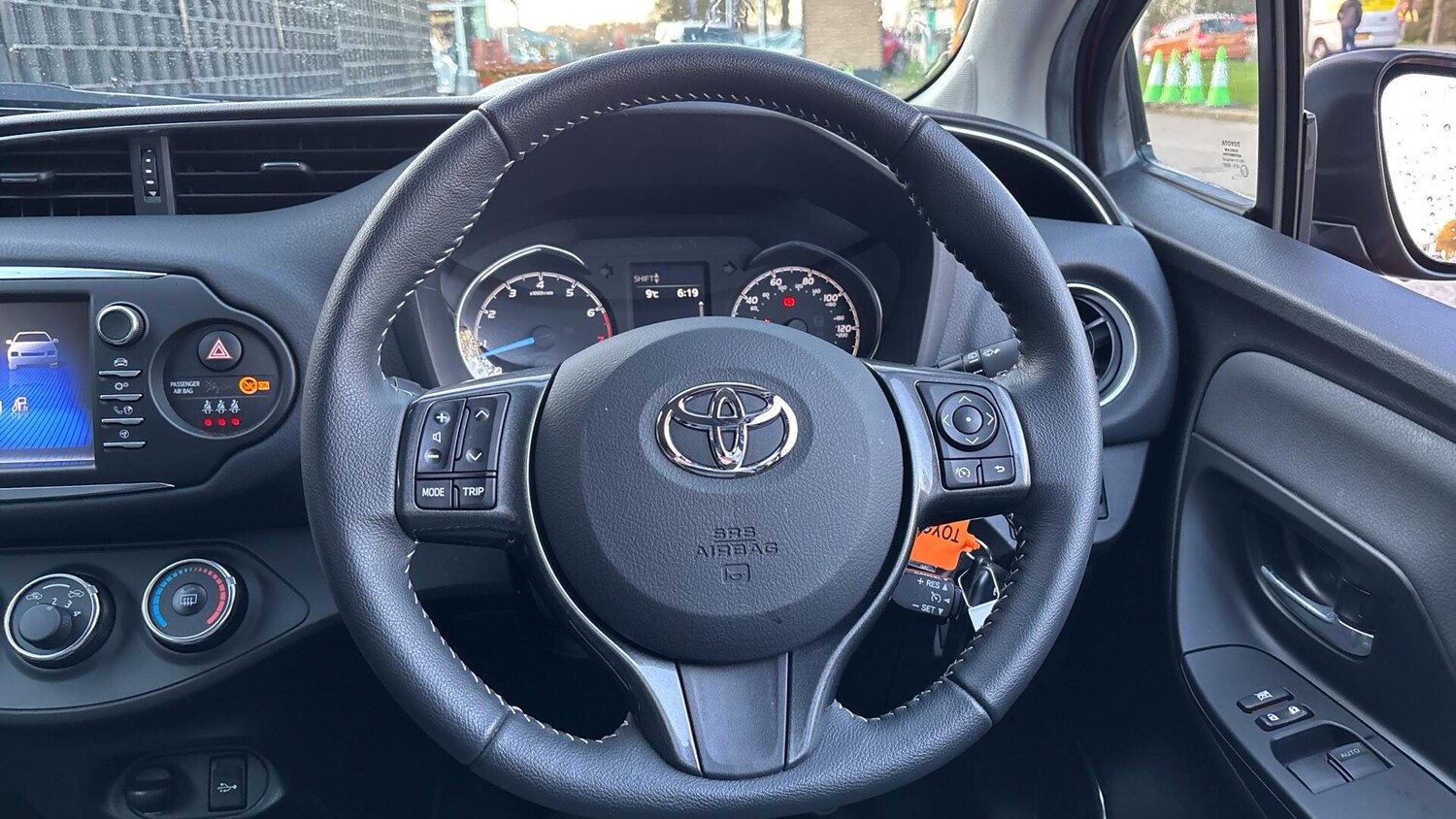 Used Toyota Yaris 2020 for sale - 77775077: Photo 8