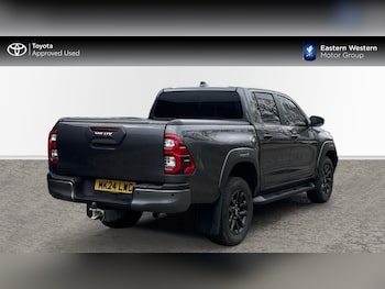 Used Toyota Hilux 2024 for sale - 77676209: Photo