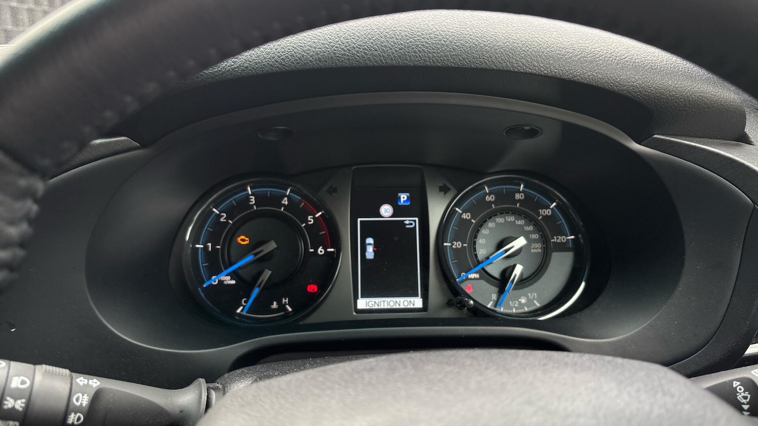 Used Toyota Hilux 2024 for sale - 77676209: Photo 9