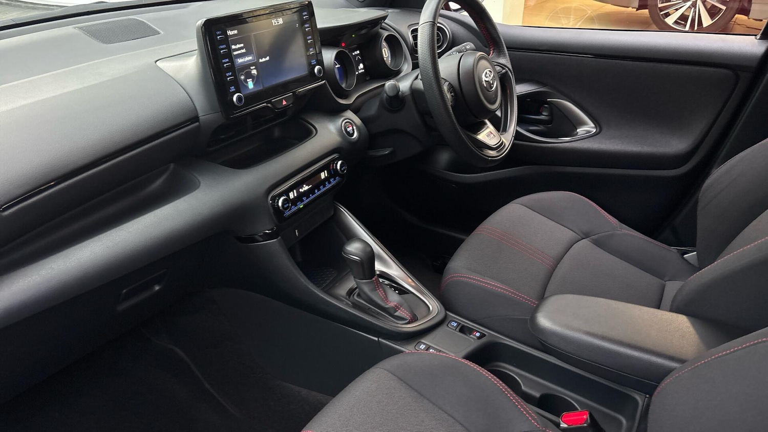 Used Toyota Yaris 2023 for sale - 76676198: Photo 10