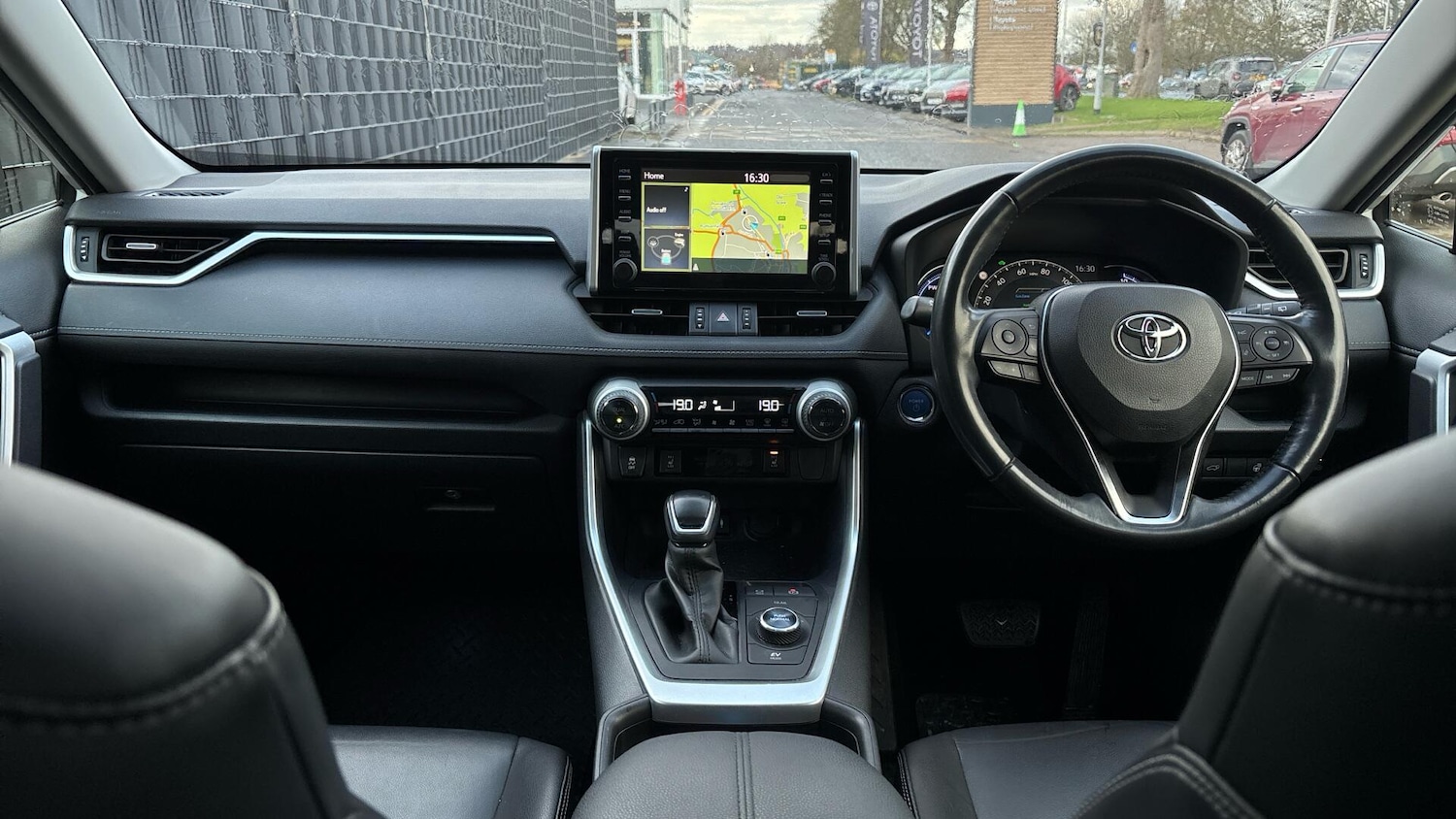 Used Toyota RAV4 2019 for sale - 77715299: Photo 5