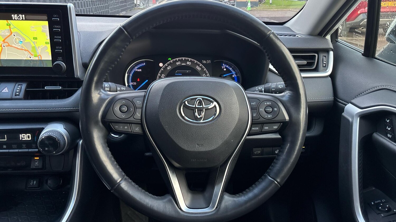 Used Toyota RAV4 2019 for sale - 77715299: Photo 6