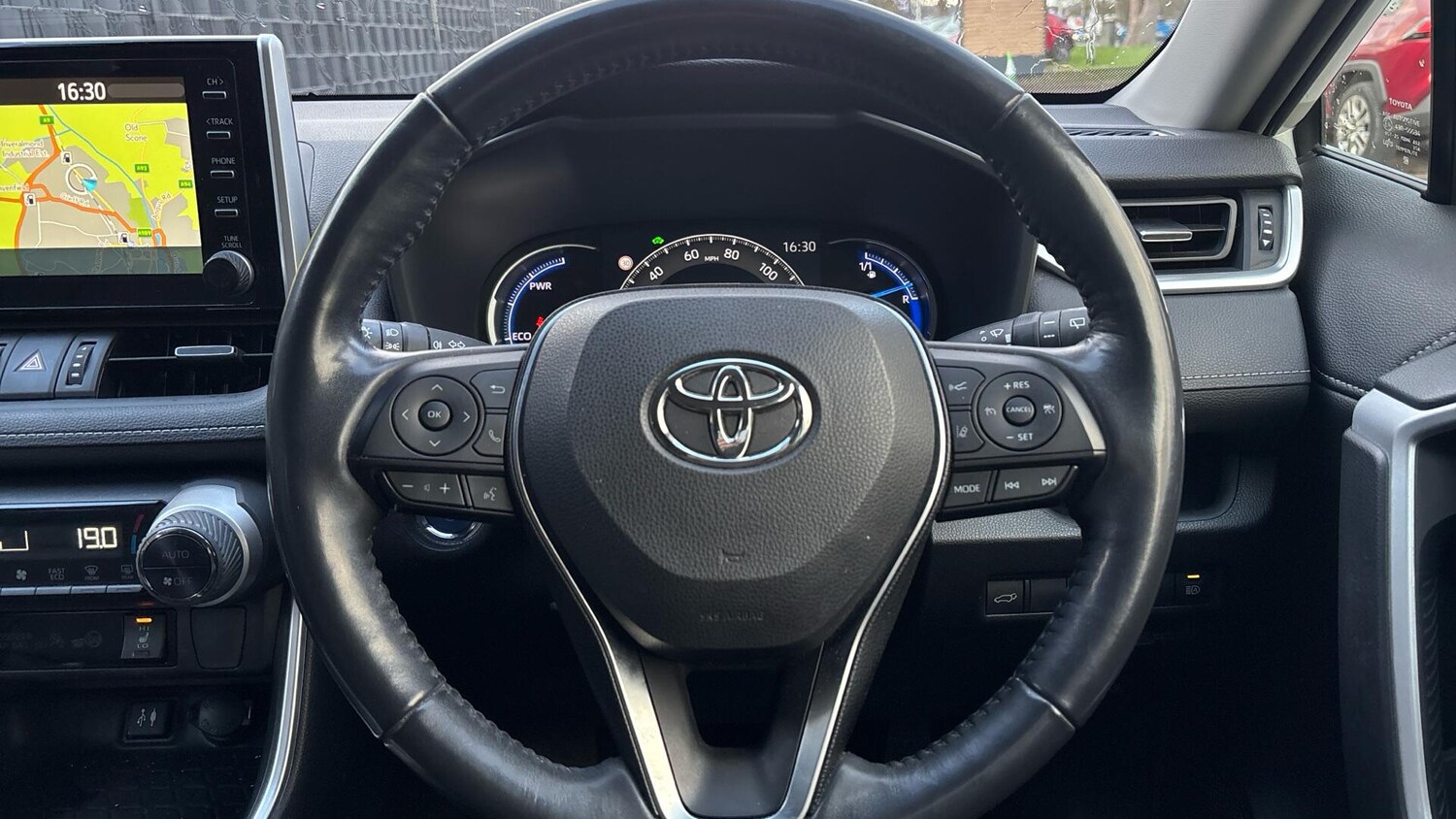 Used Toyota RAV4 2019 for sale - 77715299: Photo 8