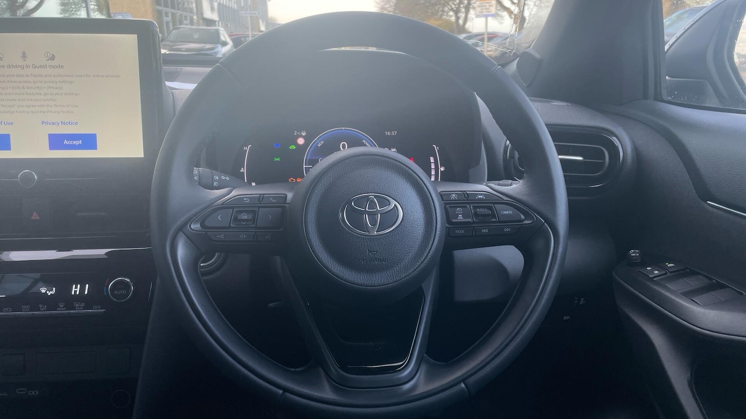 Used Toyota Yaris Cross 2025 for sale - 77616532: Photo 10