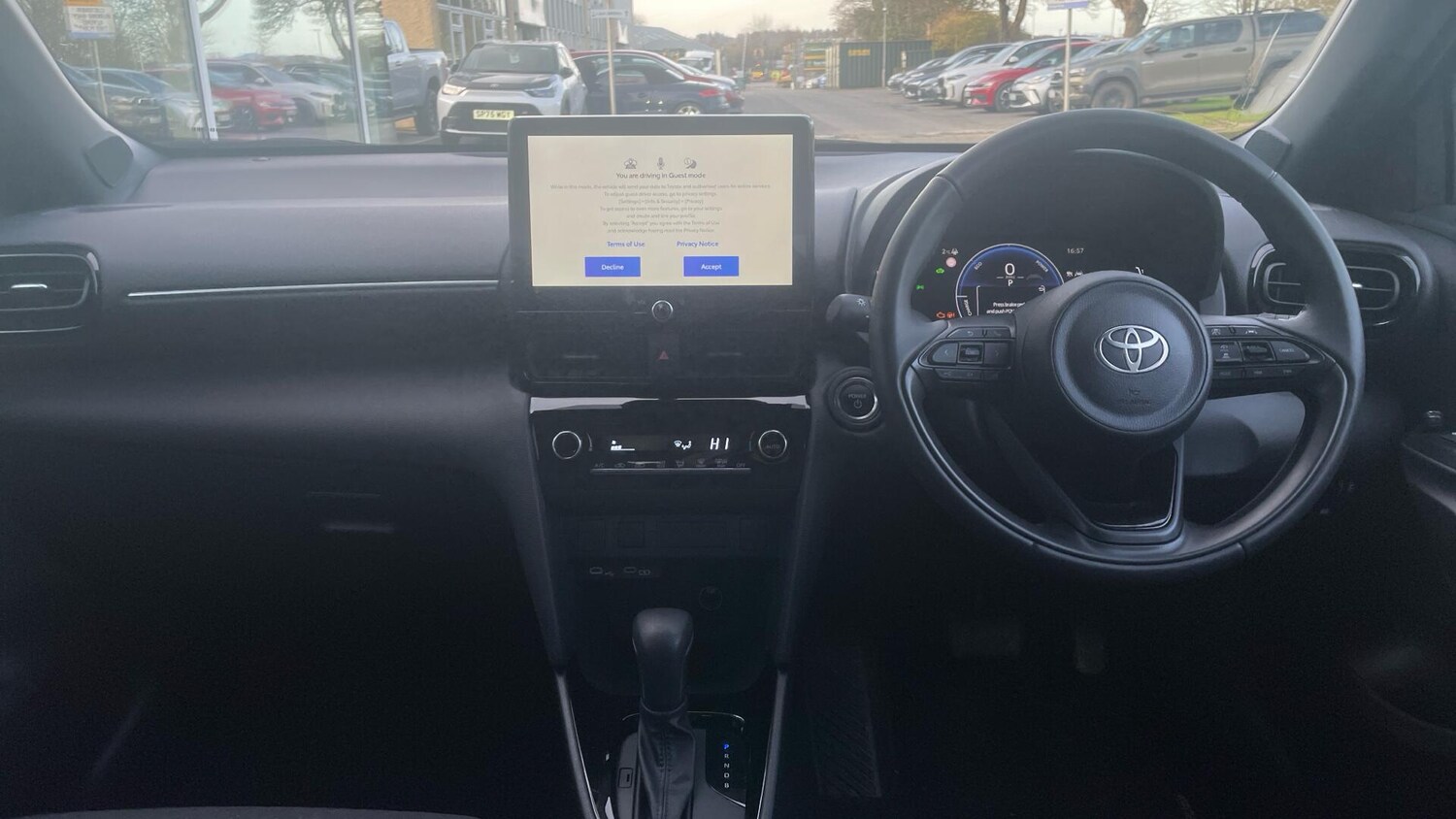 Used Toyota Yaris Cross 2025 for sale - 77616532: Photo 7