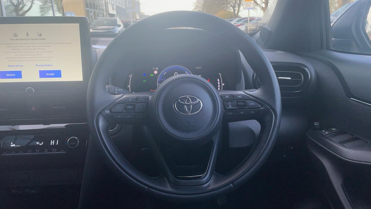 Used Toyota Yaris Cross 2025 for sale - 77616532: Photo 8