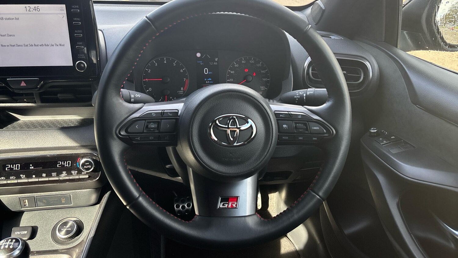 Used Toyota Yaris 2022 for sale - 77901495: Photo 8