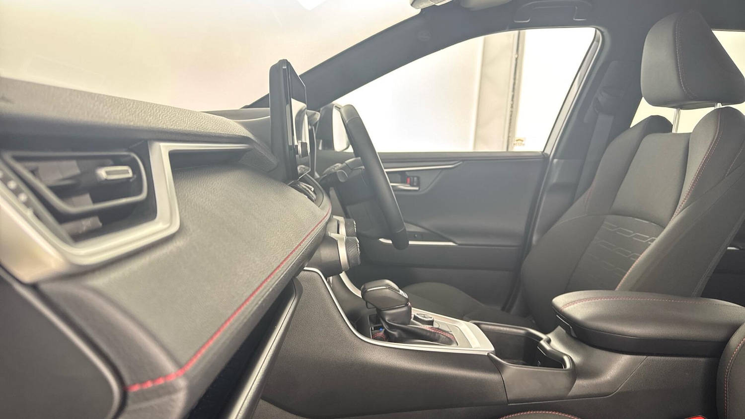 Used Toyota RAV4 2025 for sale - 77167965: Photo 10