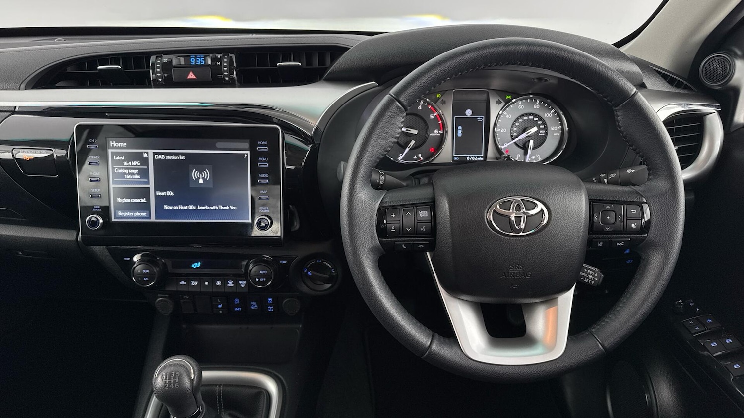 Used Toyota Hilux 2024 for sale - 77297094: Photo 6