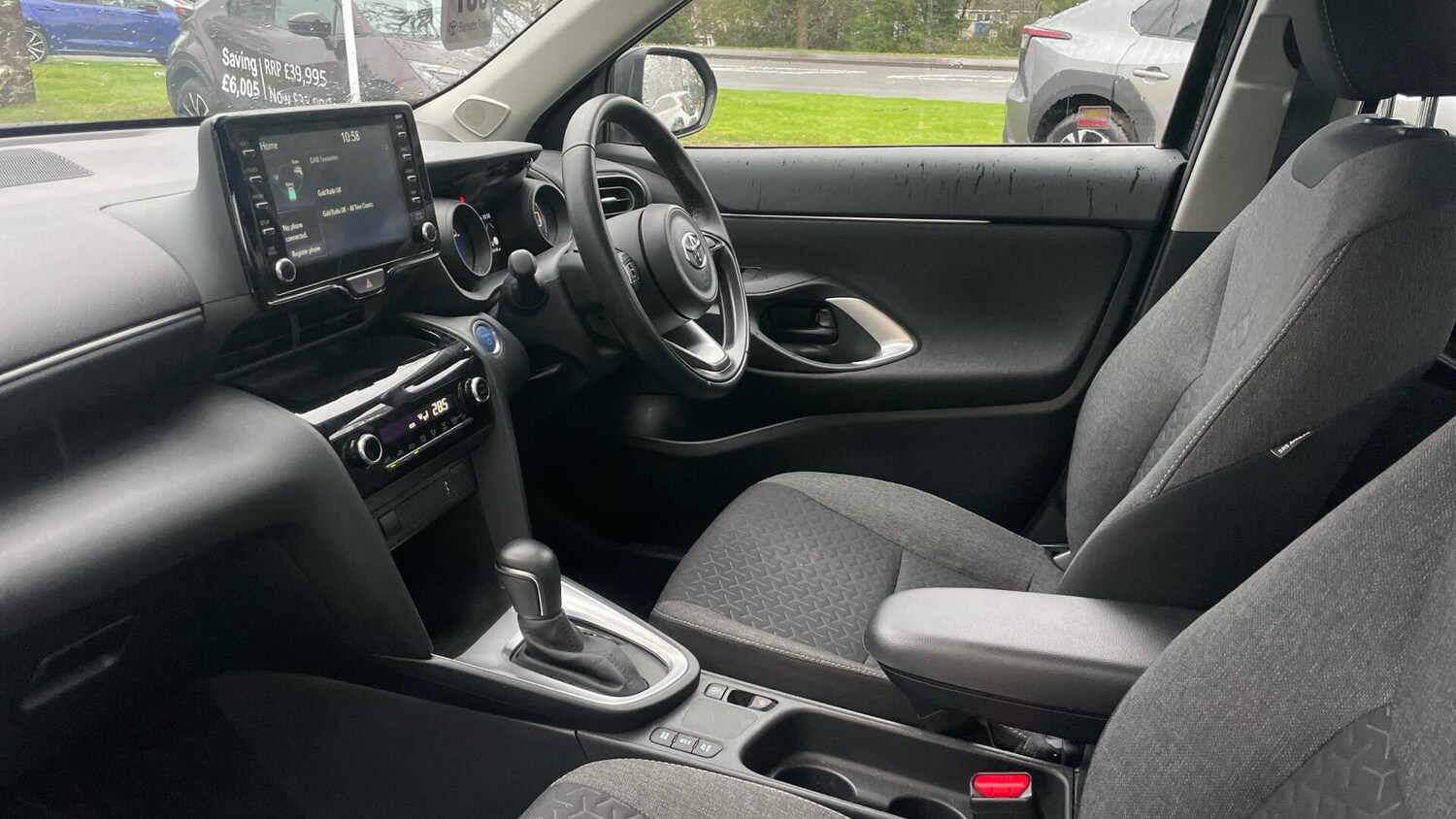 Used Toyota Yaris Cross 2022 for sale - 77577894: Photo 10