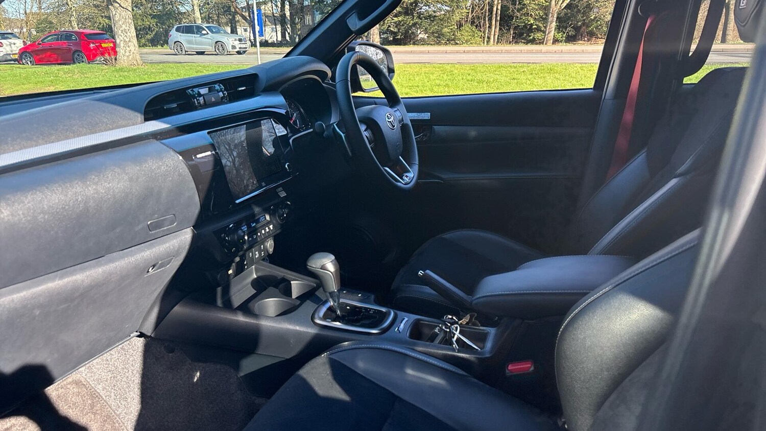 Used Toyota Hilux 2025 for sale - 77802330: Photo 10