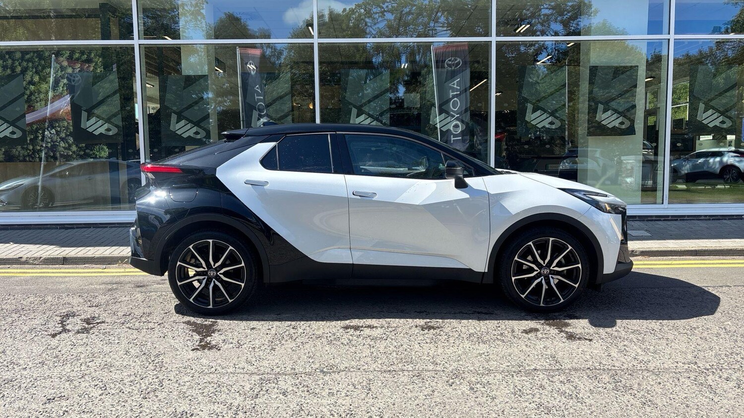 Used Toyota C-HR 2024 for sale - 77442364: Photo 7