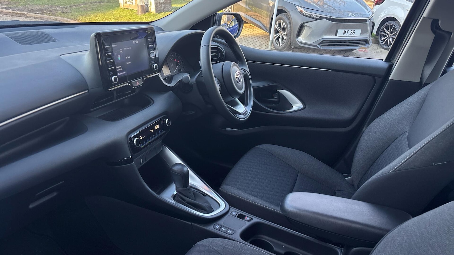 Used Toyota Yaris 2023 for sale - 78026010: Photo 10