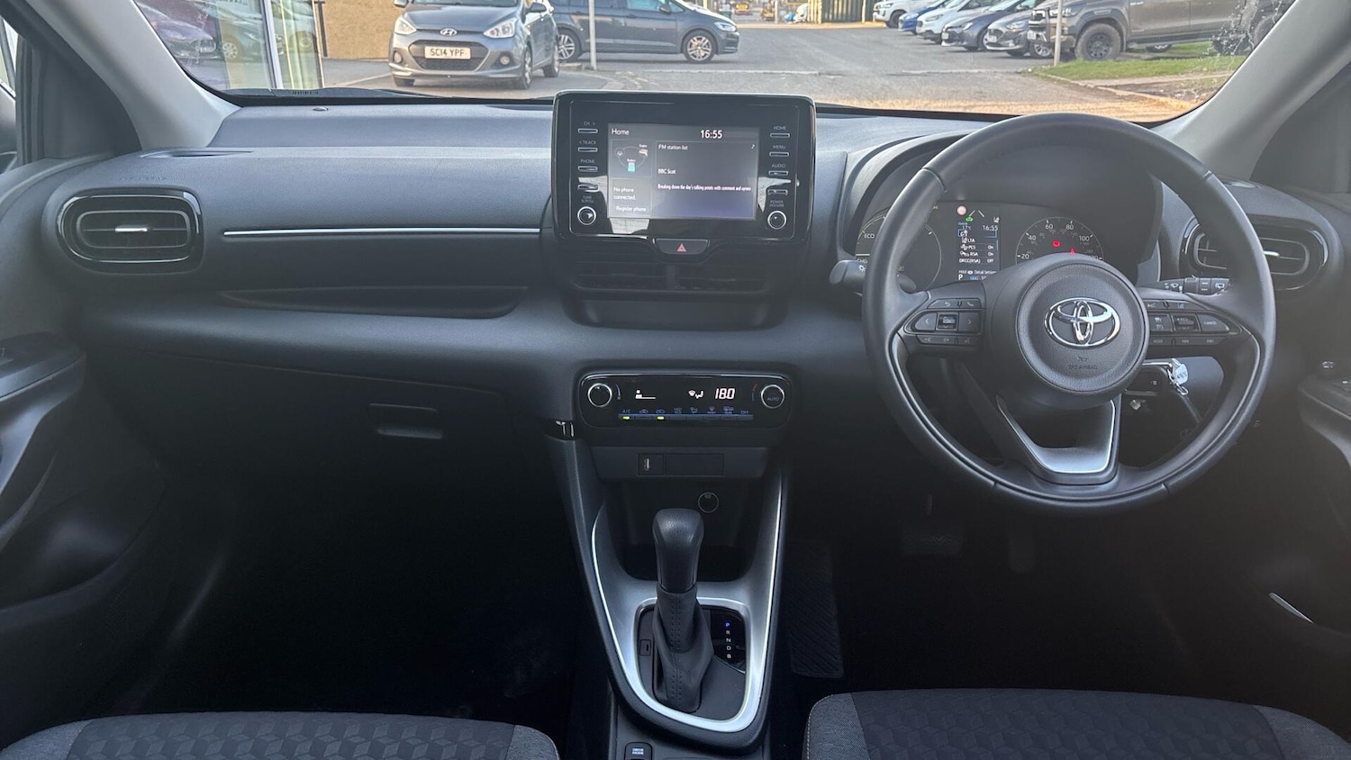 Used Toyota Yaris 2023 for sale - 78026010: Photo 5