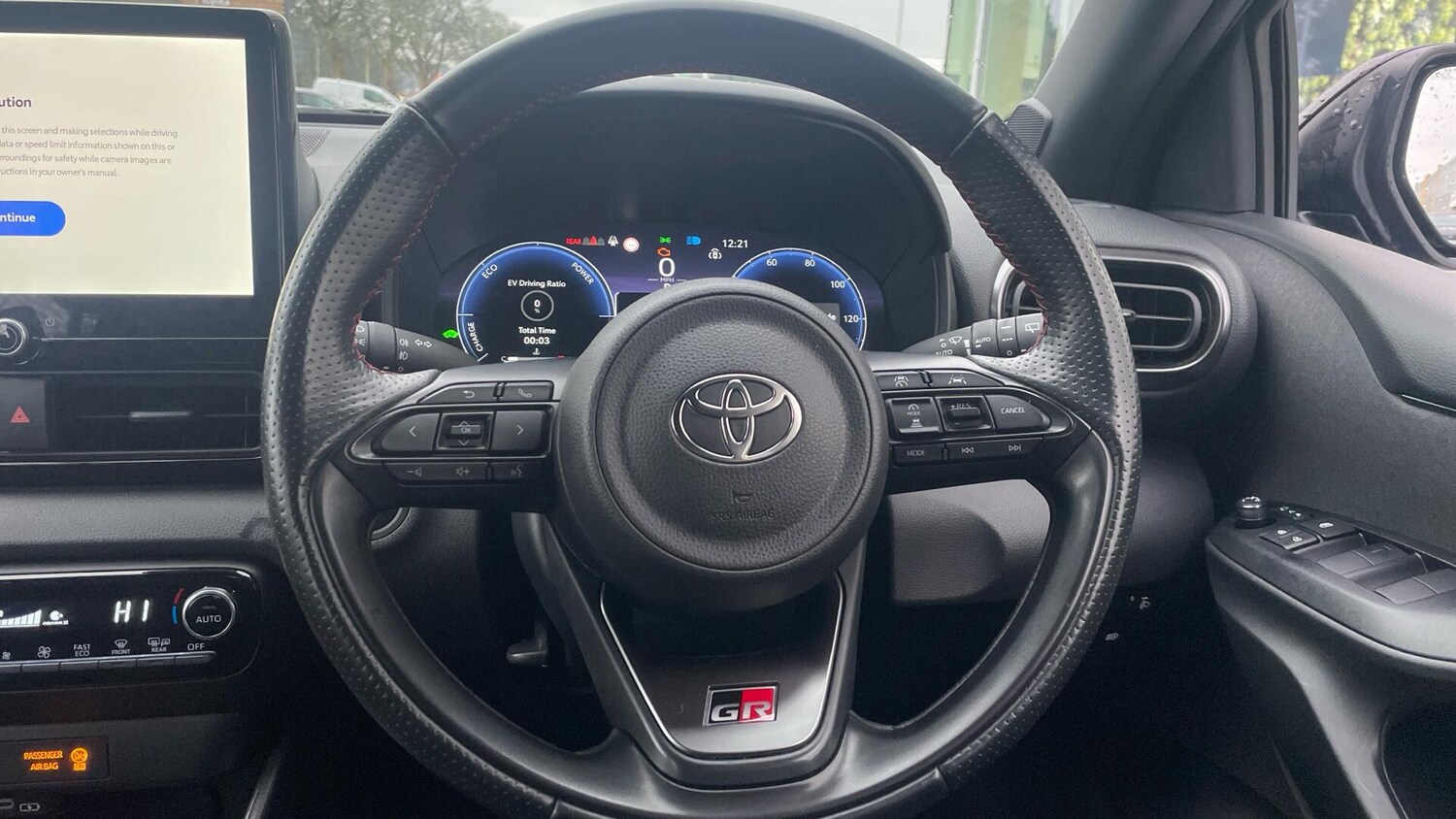 Used Toyota Yaris 2024 for sale - 77388614: Photo 10