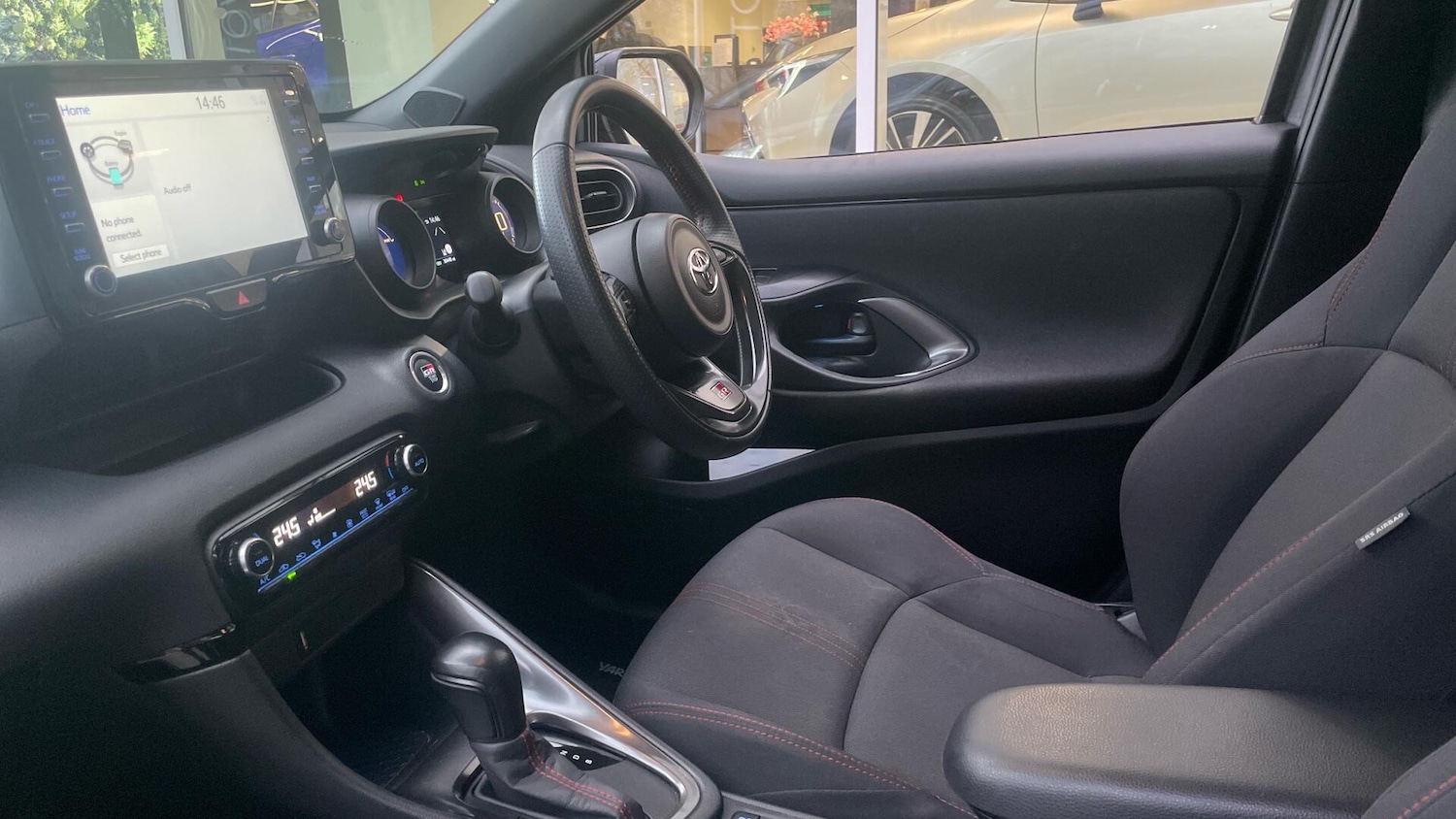 Used Toyota Yaris 2023 for sale - 76945819: Photo 10