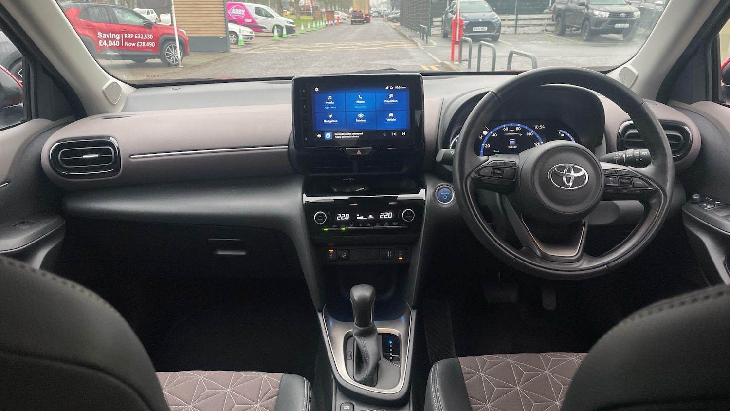 Used Toyota Yaris Cross 2023 for sale - 76945820: Photo 5