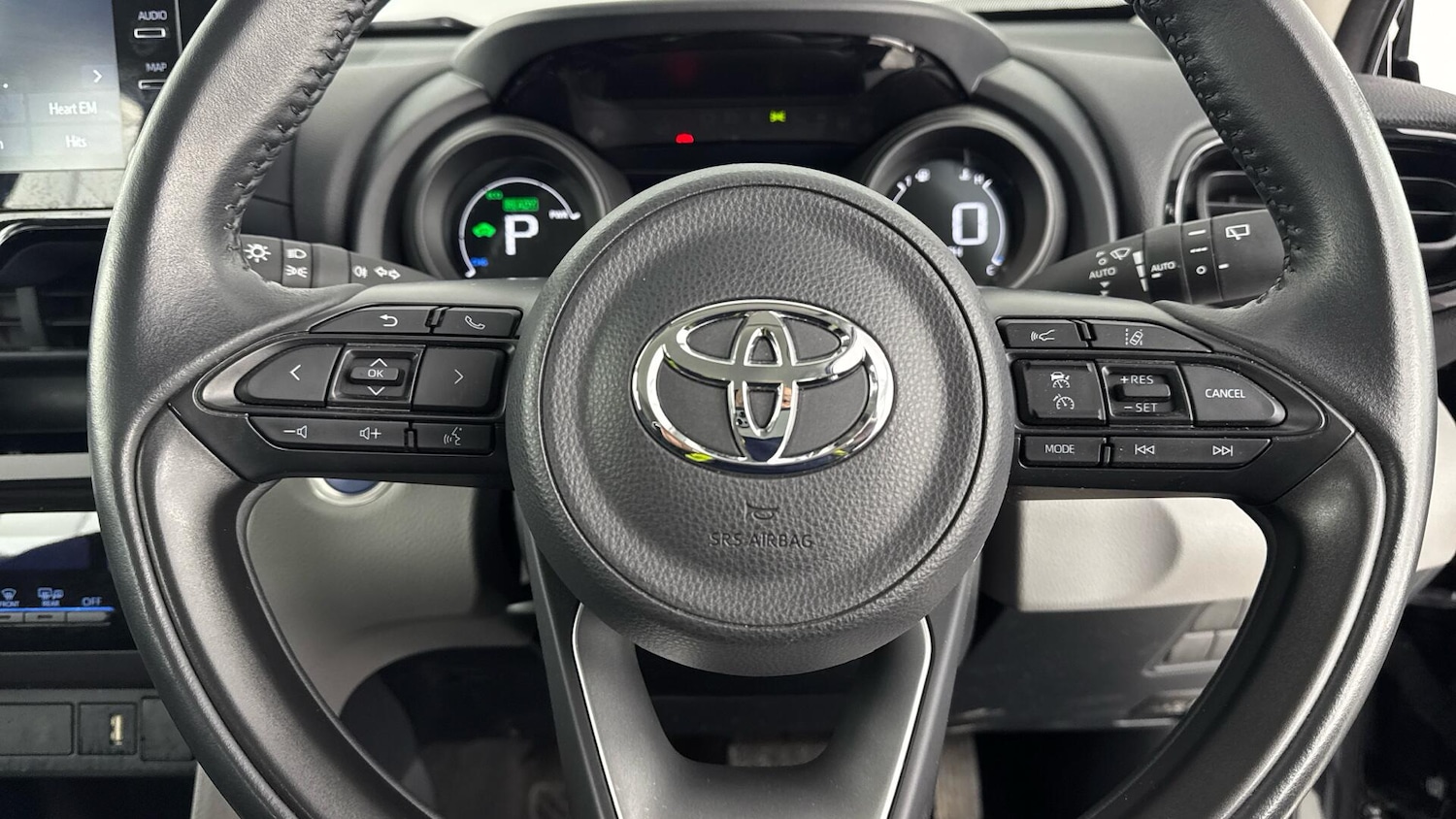 Used Toyota Yaris Cross 2022 for sale - 77104060: Photo 8