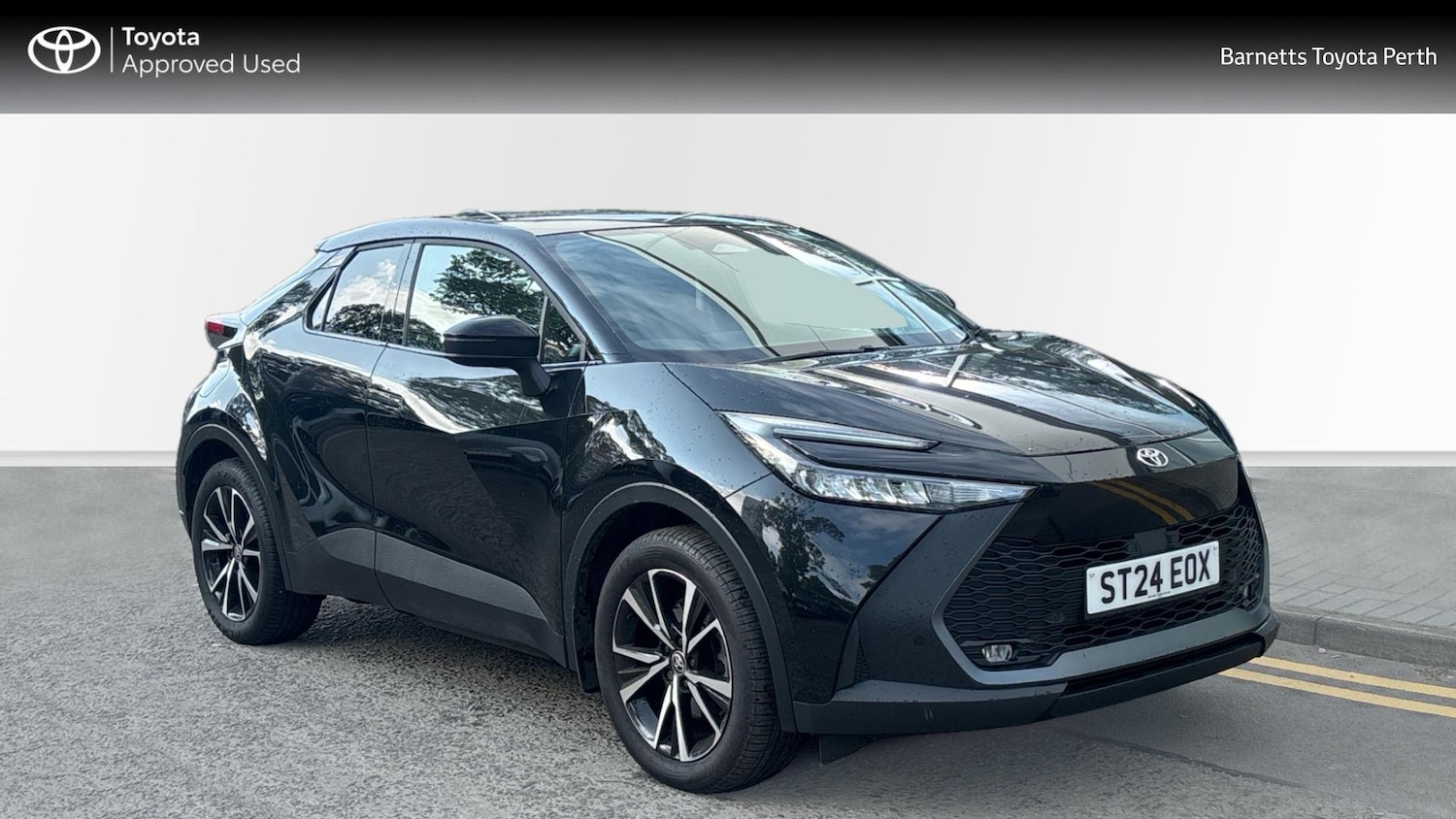 Used Toyota C-HR 2024 for sale - 76677360: Photo 1