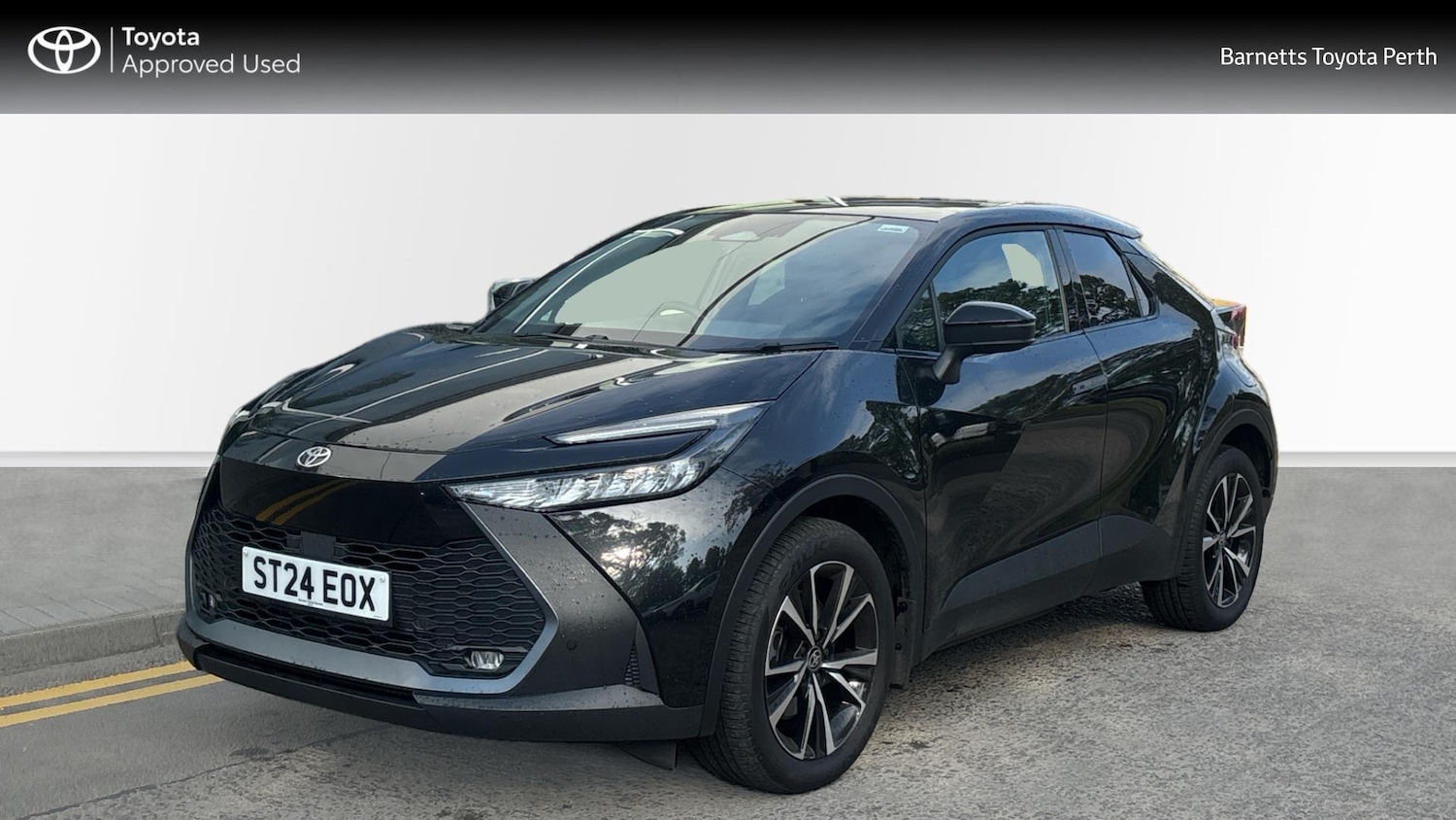 Used Toyota C-HR 2024 for sale - 76677360: Photo 3