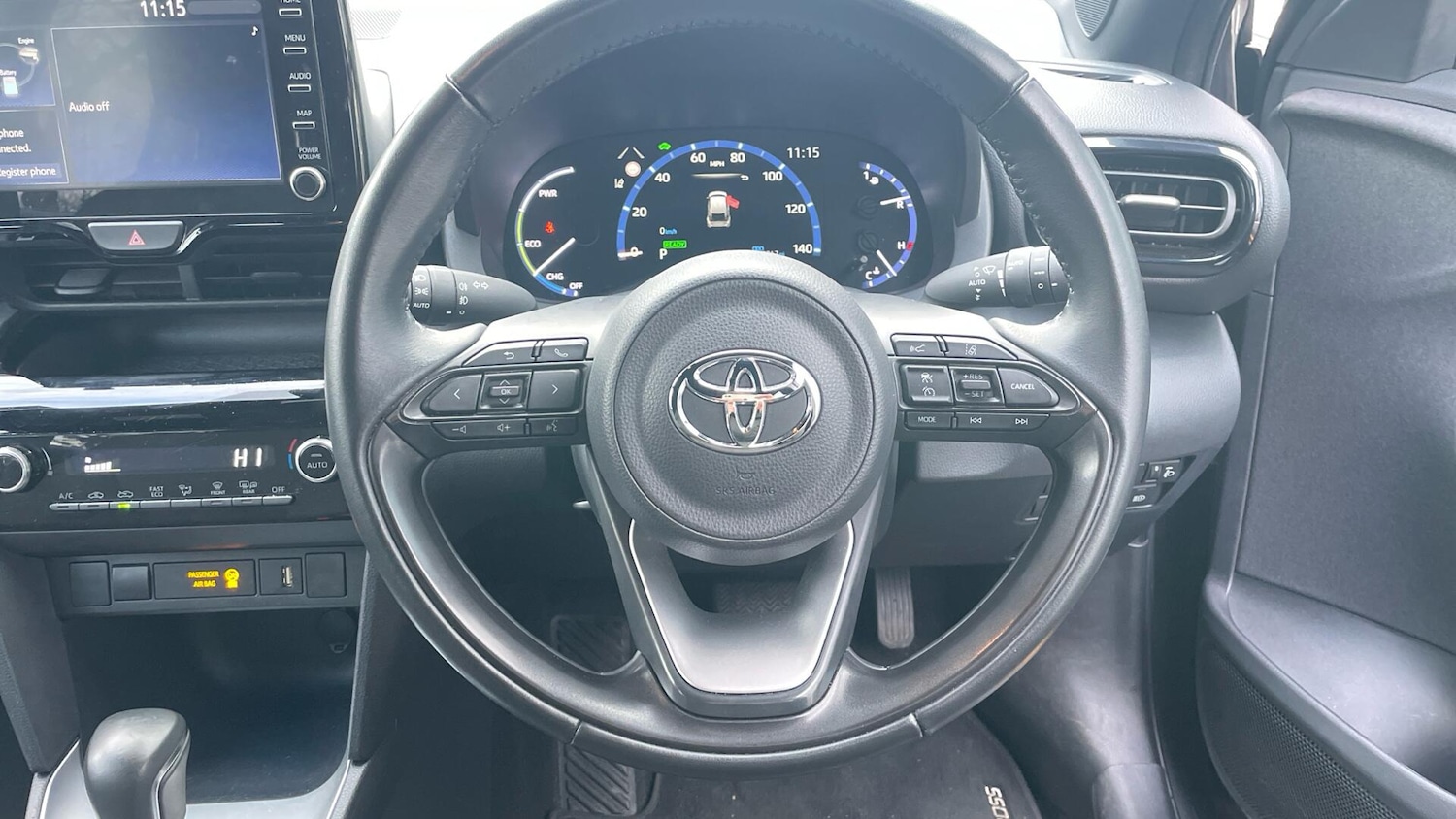 Used Toyota Yaris Cross 2023 for sale - 77403826: Photo 6