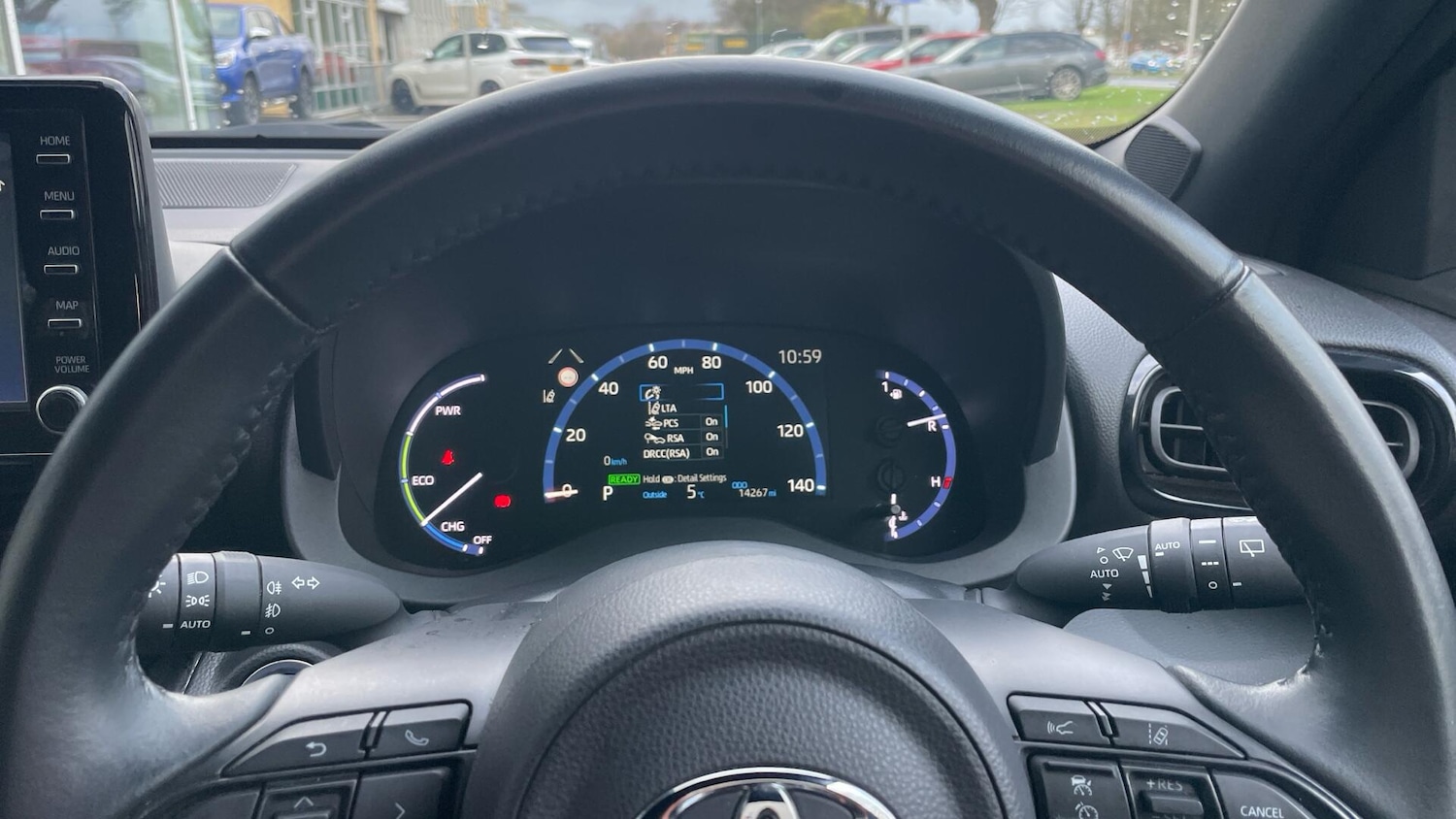 Used Toyota Yaris Cross 2023 for sale - 77403826: Photo 9