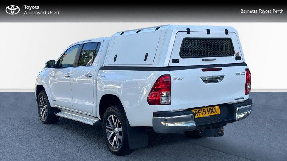 Used Toyota Hilux 2019 for sale - 77715292: Photo 7