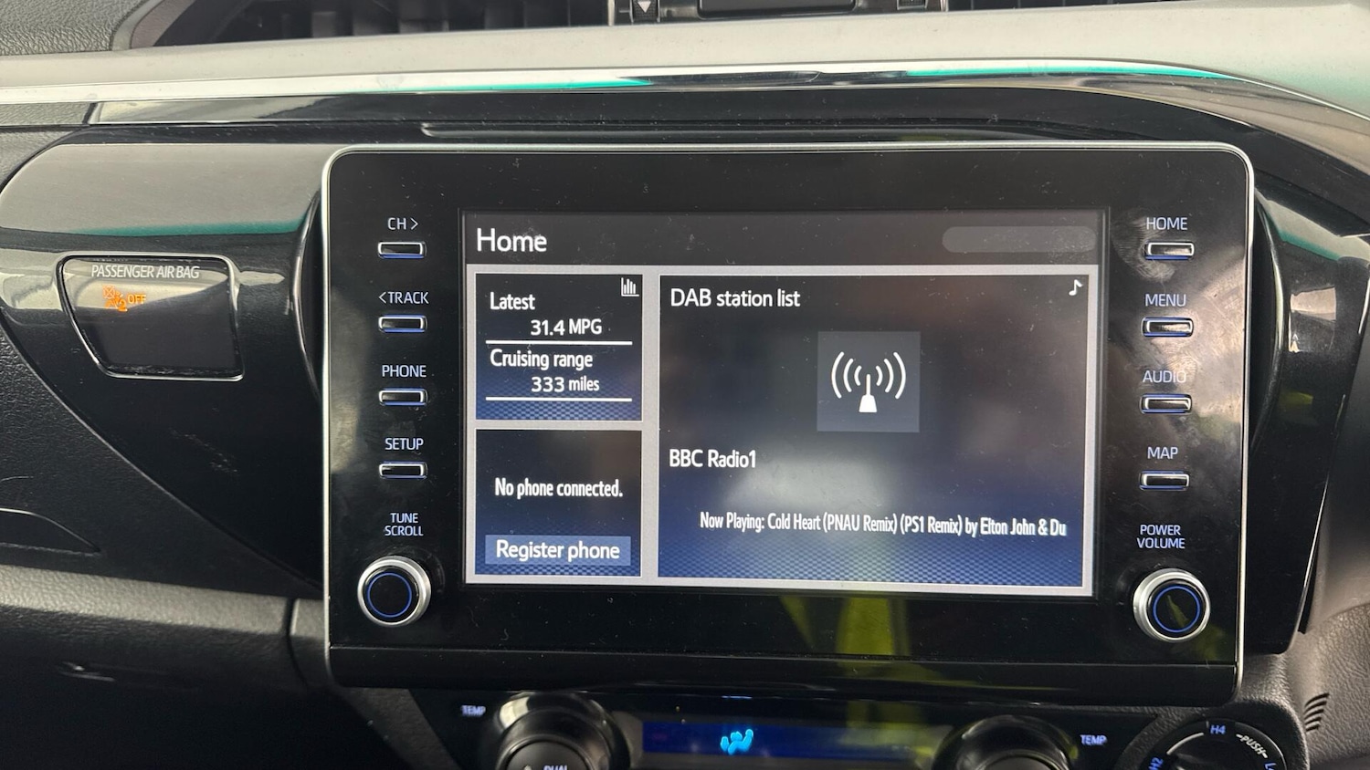 Used Toyota Hilux 2023 for sale - 77297102: Photo 7