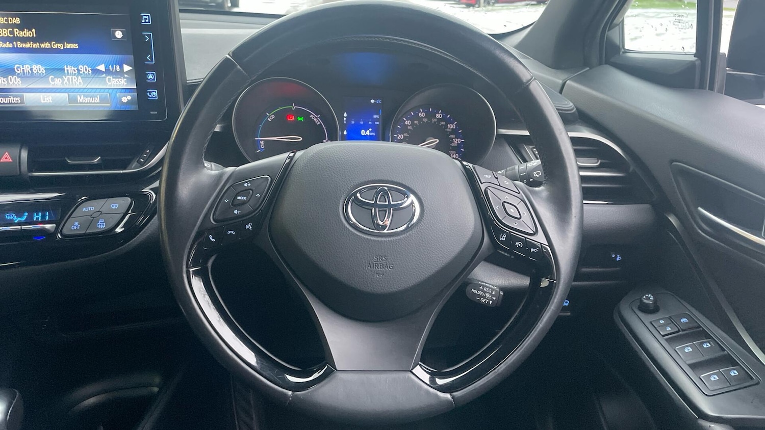 Used Toyota C-HR 2017 for sale - 77136033: Photo 8