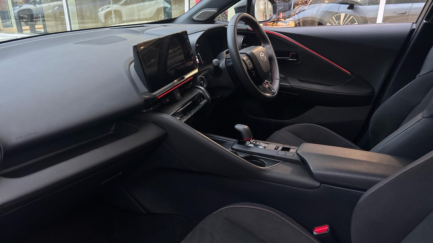 Used Toyota C-HR 2025 for sale - 76680665: Photo 10