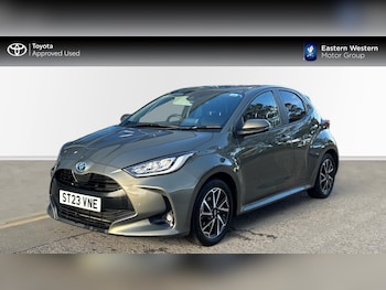 Used Toyota Yaris 2023 for sale - 76693277: Photo